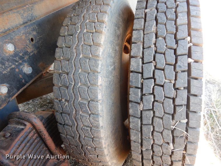 image for item DI8650 1994 Mack CH613  dump truck