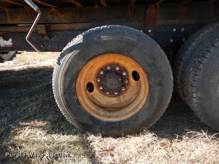 image for item DI8650 1994 Mack CH613  dump truck