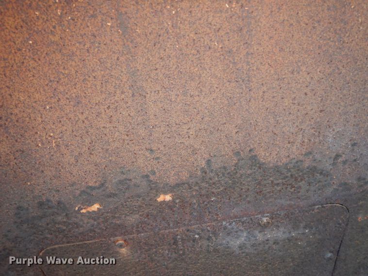 image for item DI8654 2001 Peterbilt 357  water truck