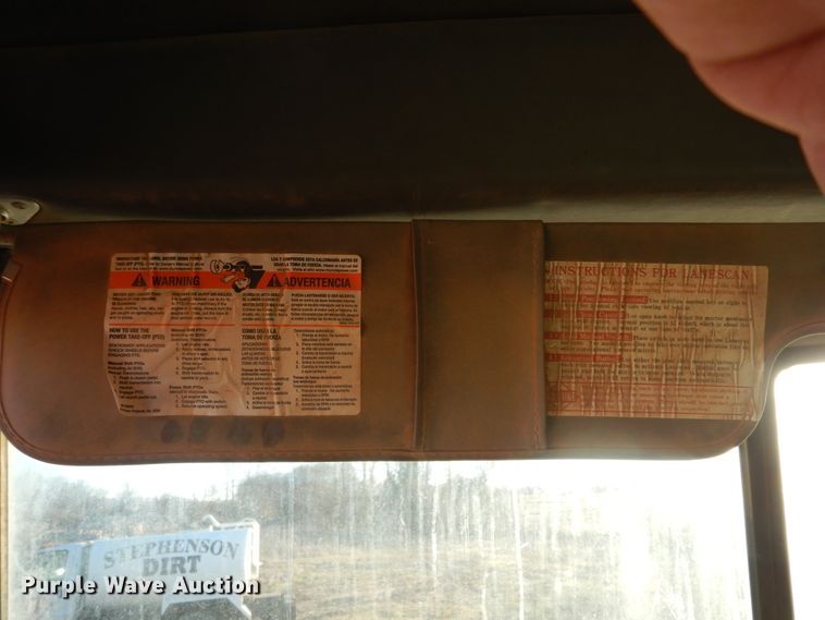 image for item DI8654 2001 Peterbilt 357  water truck