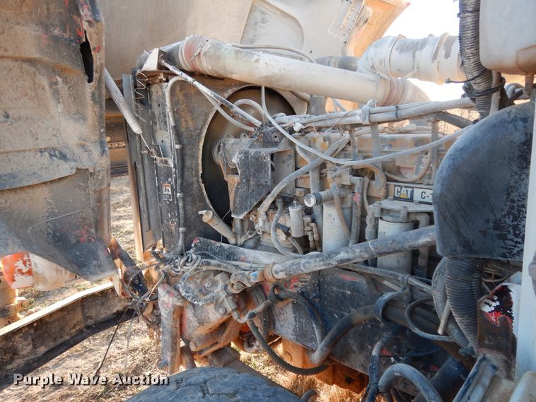 image for item DI8654 2001 Peterbilt 357  water truck