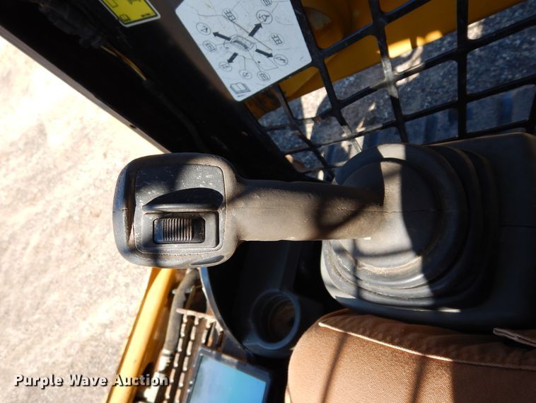 image for item DI8666 2014 Caterpillar 259D  tracked skid steer loader