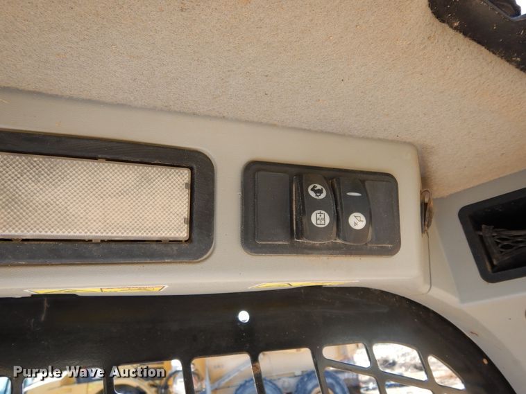 image for item DI8666 2014 Caterpillar 259D  tracked skid steer loader