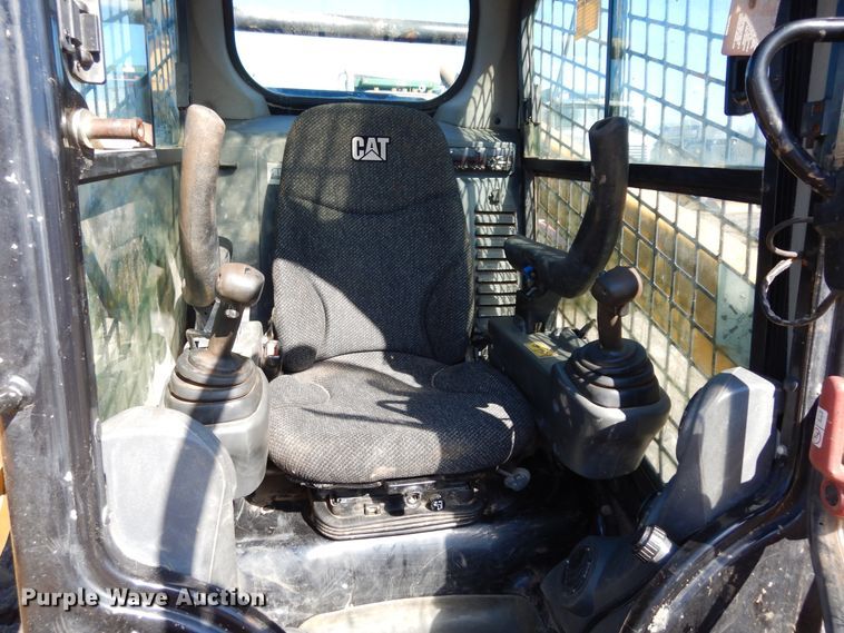 image for item DI8667 2014 Caterpillar 259D  tracked skid steer loader