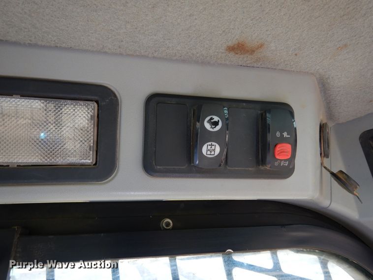 image for item DI8667 2014 Caterpillar 259D  tracked skid steer loader