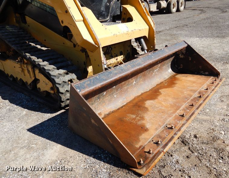 image for item DI8667 2014 Caterpillar 259D  tracked skid steer loader