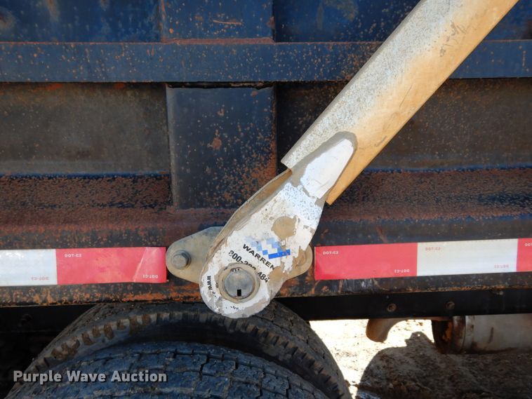 image for item DI8670 2005 International 7400  dump truck