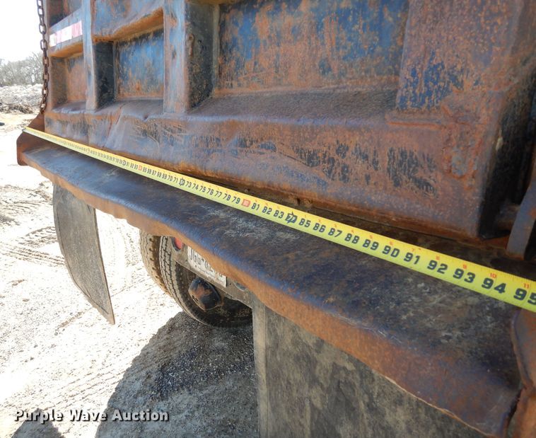 image for item DI8670 2005 International 7400  dump truck