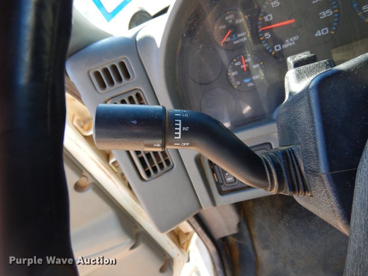 image for item DI8670 2005 International 7400  dump truck