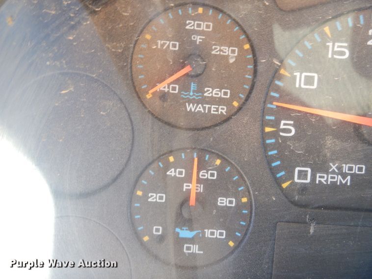 image for item DI8670 2005 International 7400  dump truck