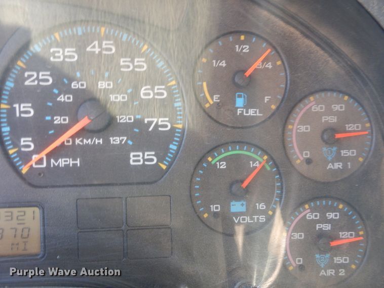 image for item DI8670 2005 International 7400  dump truck