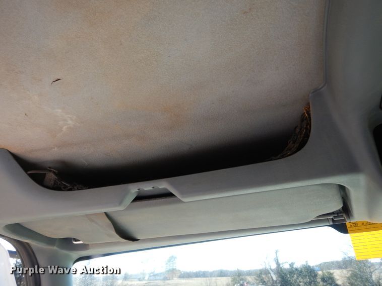 image for item DI8670 2005 International 7400  dump truck