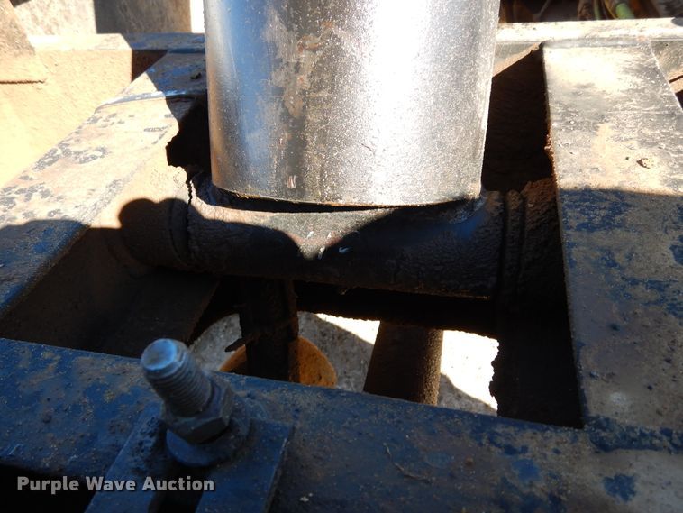 image for item DI8670 2005 International 7400  dump truck