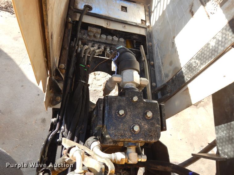 image for item DI8672 2010 Vermeer D20X22 Series II  directional boring unit