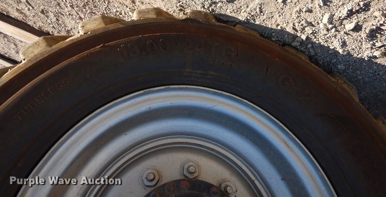 image for item DI8675 Lull 644 Highlander II  telehandler