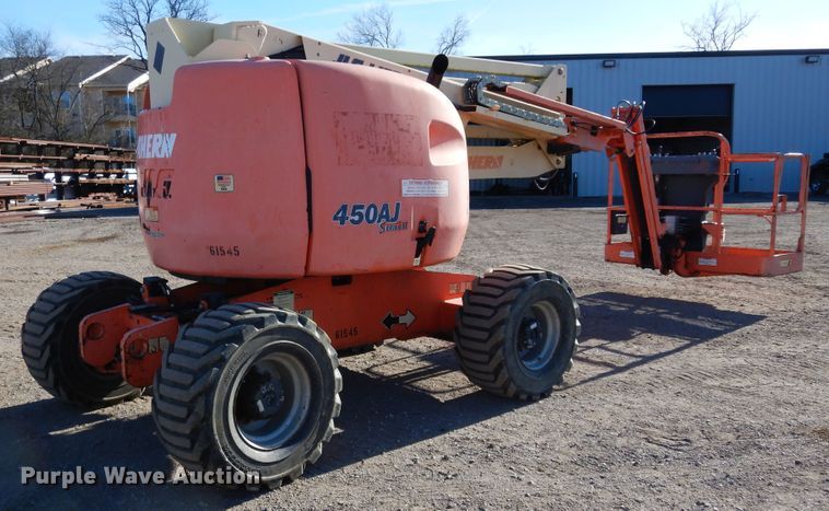 image for item DI8676 2007 JLG 450AJ  boom lift