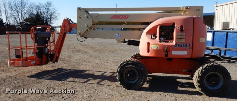 image for item DI8676 2007 JLG 450AJ  boom lift