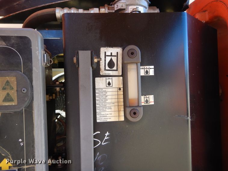 image for item DI8676 2007 JLG 450AJ  boom lift