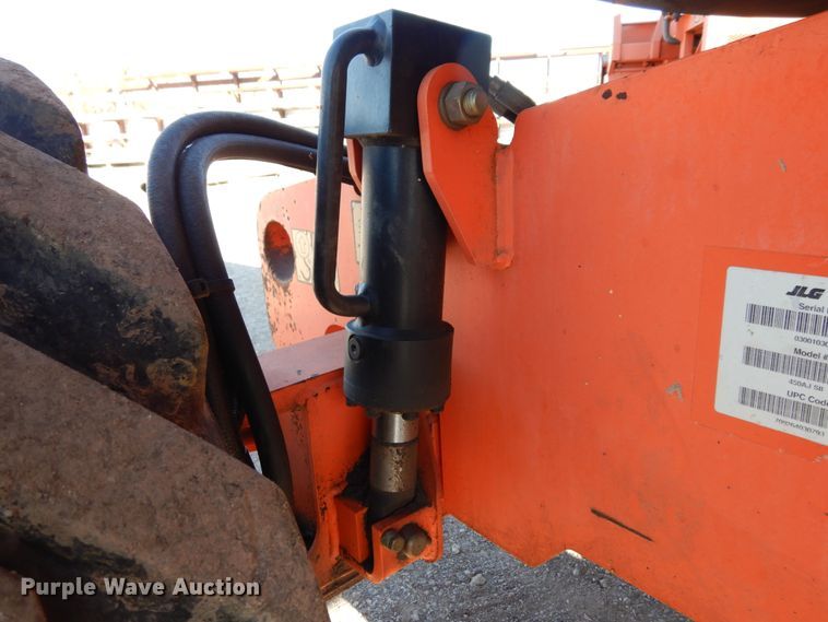 image for item DI8676 2007 JLG 450AJ  boom lift