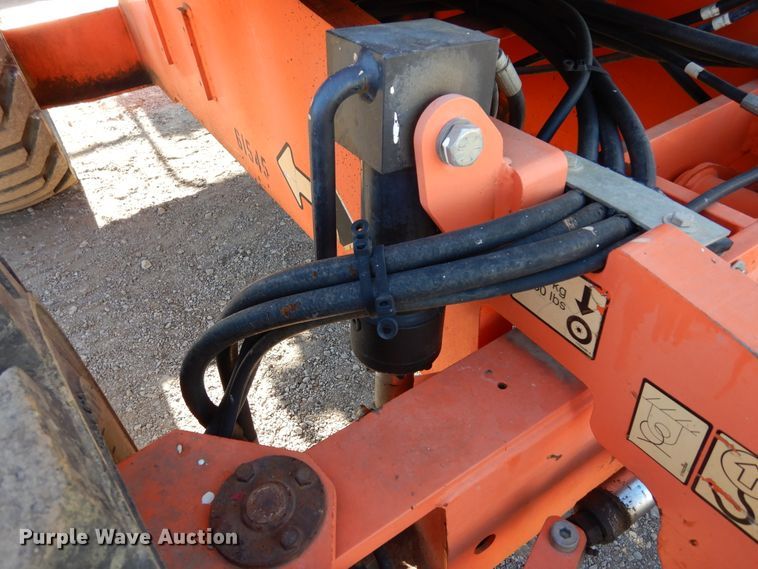 image for item DI8676 2007 JLG 450AJ  boom lift