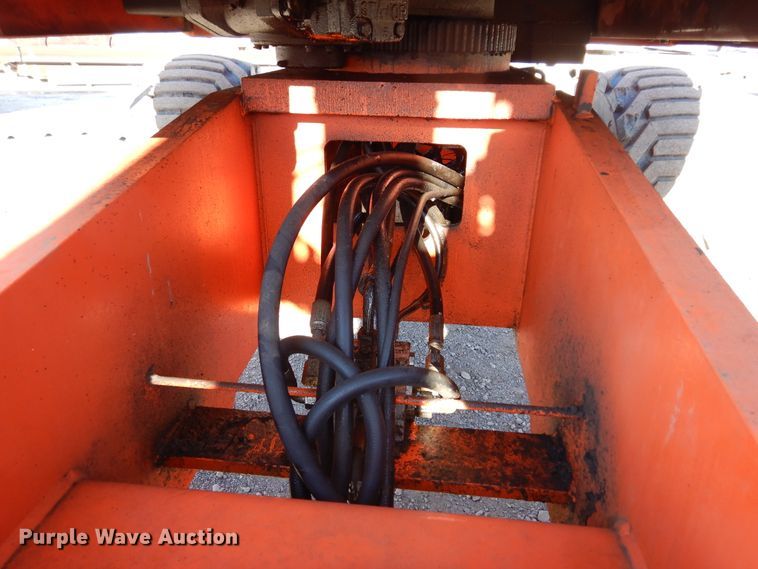 image for item DI8676 2007 JLG 450AJ  boom lift