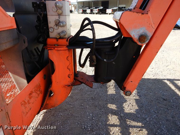 image for item DI8676 2007 JLG 450AJ  boom lift