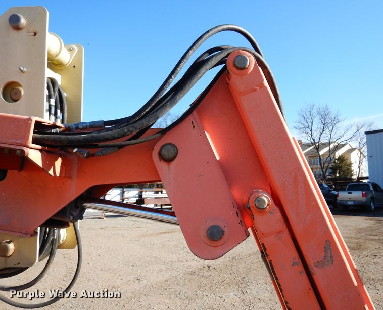 image for item DI8676 2007 JLG 450AJ  boom lift