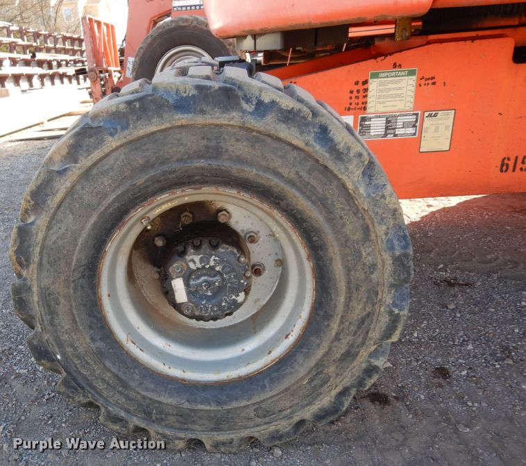 image for item DI8676 2007 JLG 450AJ  boom lift