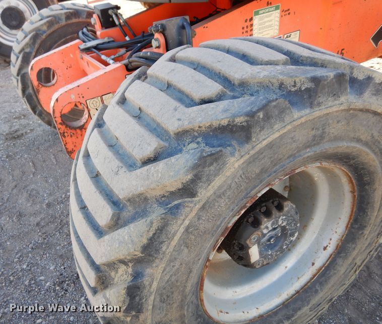 image for item DI8676 2007 JLG 450AJ  boom lift