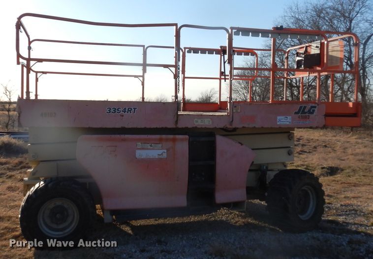 image for item DI8677 JLG 3394RT  scissor lift