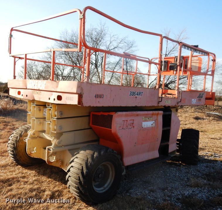 image for item DI8677 JLG 3394RT  scissor lift