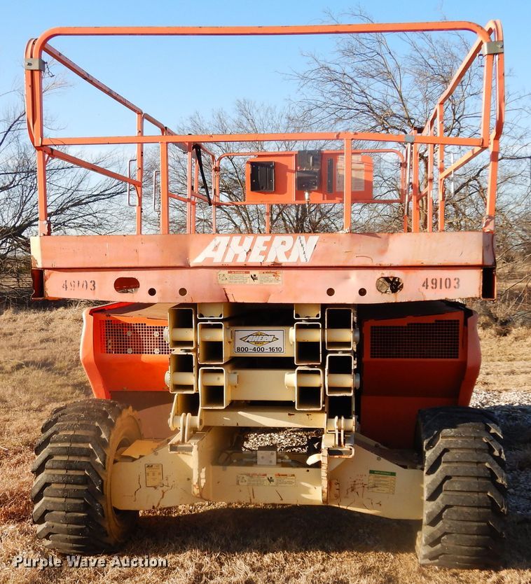 image for item DI8677 JLG 3394RT  scissor lift