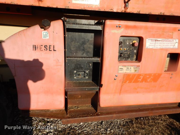 image for item DI8677 JLG 3394RT  scissor lift