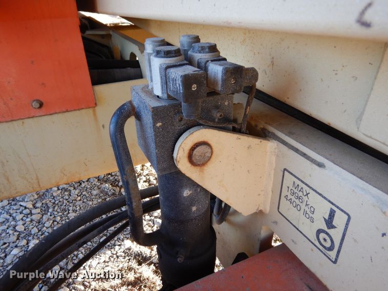 image for item DI8677 JLG 3394RT  scissor lift