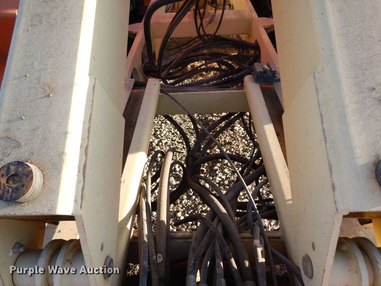 image for item DI8677 JLG 3394RT  scissor lift