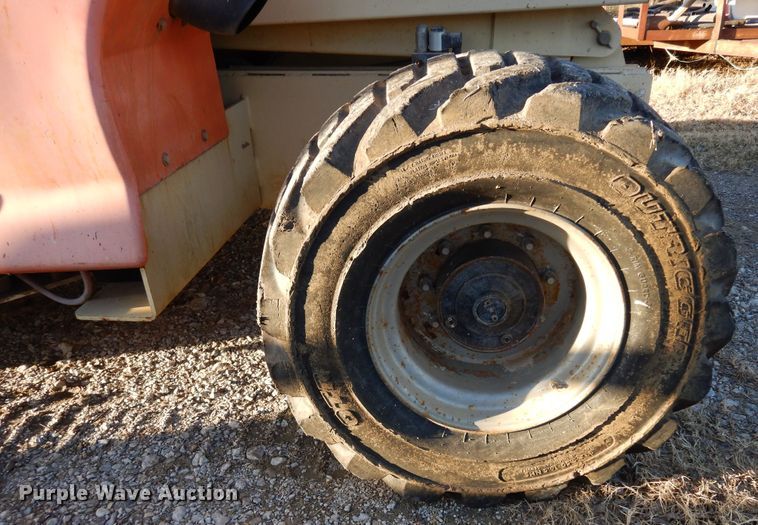 image for item DI8677 JLG 3394RT  scissor lift