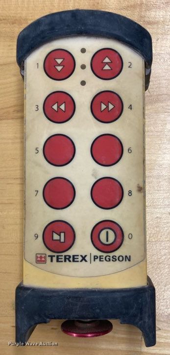 image for item DJ1271 2007 Terex Pegson XR400  crusher