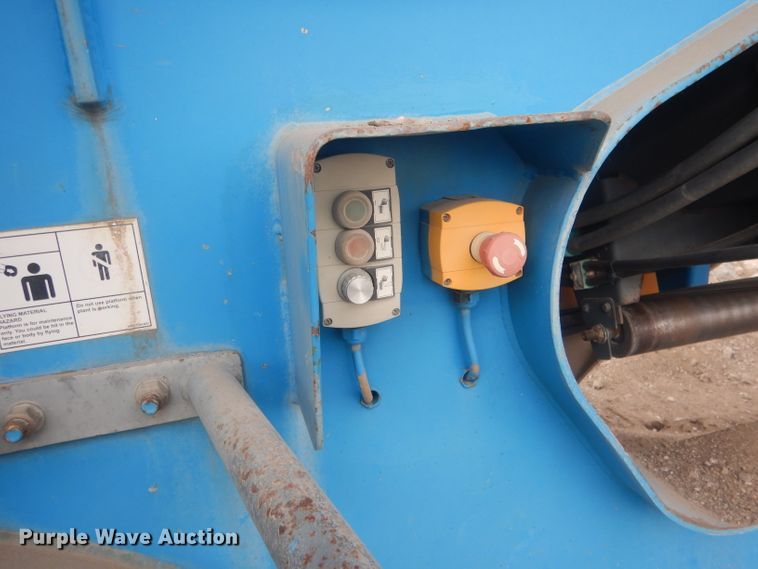 image for item DJ1271 2007 Terex Pegson XR400  crusher