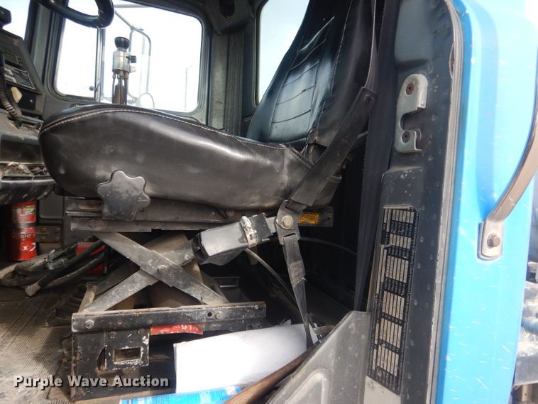 image for item DJ1272 1997 Mack RD690S  ready mix truck