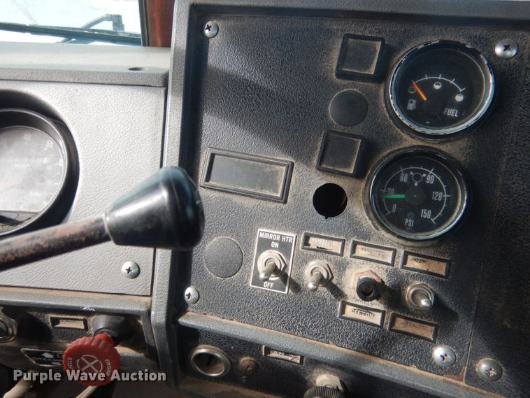 image for item DJ1272 1997 Mack RD690S  ready mix truck