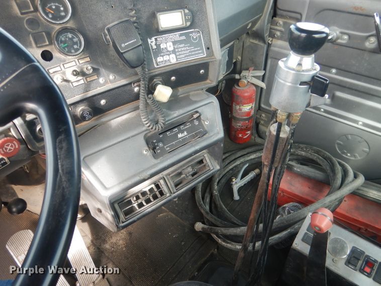 image for item DJ1272 1997 Mack RD690S  ready mix truck