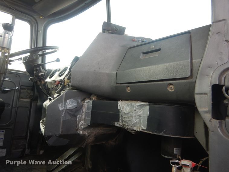 image for item DJ1272 1997 Mack RD690S  ready mix truck