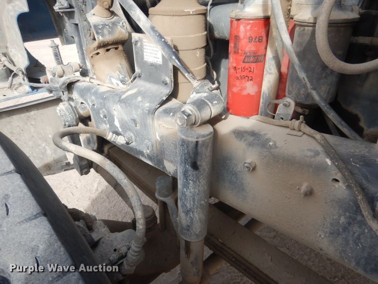 image for item DJ1272 1997 Mack RD690S  ready mix truck