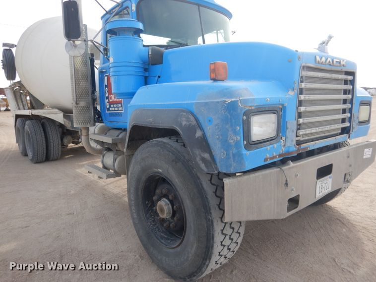 image for item DJ1272 1997 Mack RD690S  ready mix truck