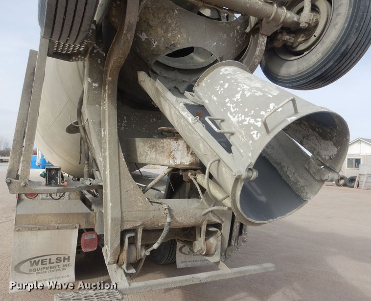 image for item DJ1272 1997 Mack RD690S  ready mix truck