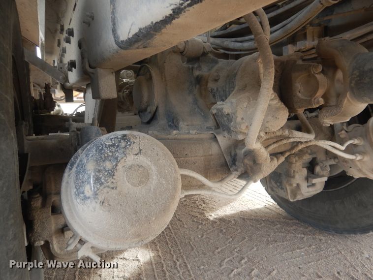 image for item DJ1272 1997 Mack RD690S  ready mix truck