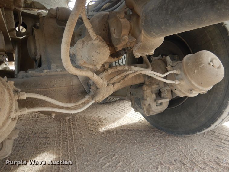 image for item DJ1272 1997 Mack RD690S  ready mix truck