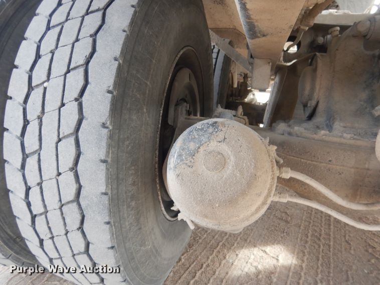 image for item DJ1272 1997 Mack RD690S  ready mix truck