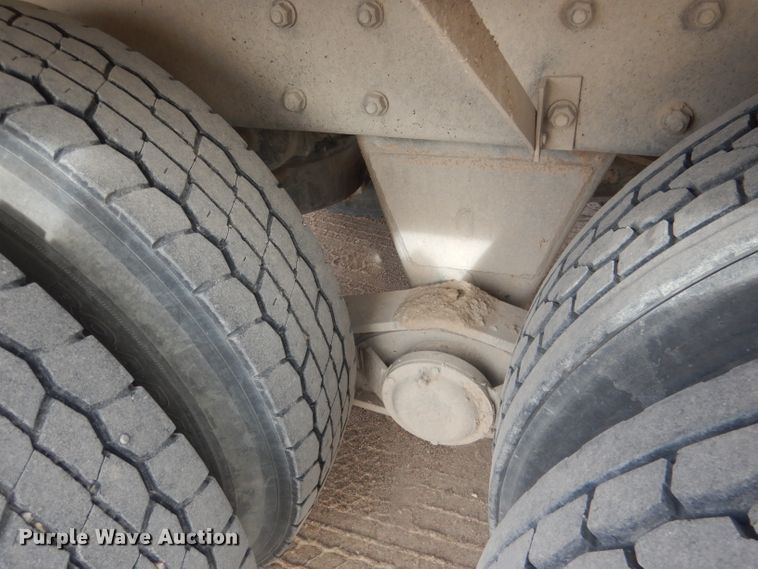 image for item DJ1272 1997 Mack RD690S  ready mix truck