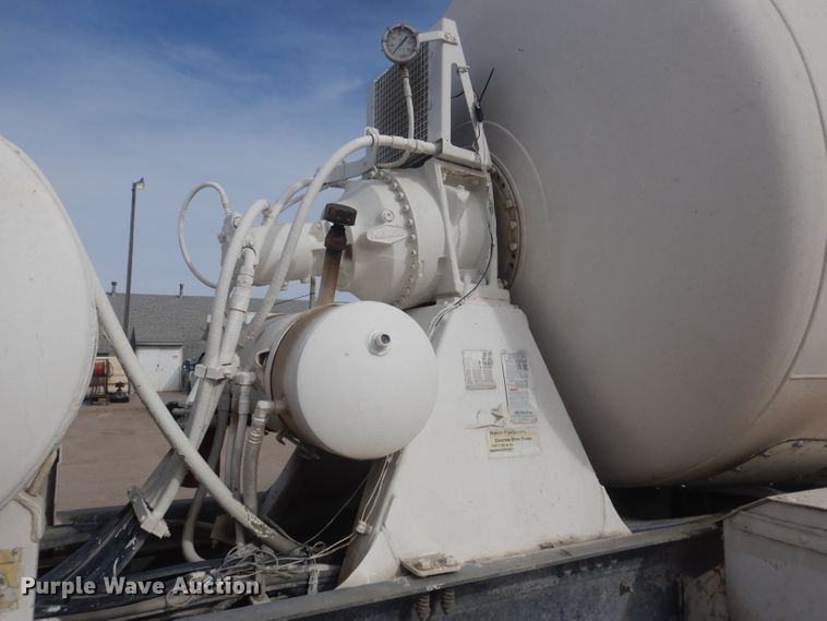 image for item DJ1272 1997 Mack RD690S  ready mix truck